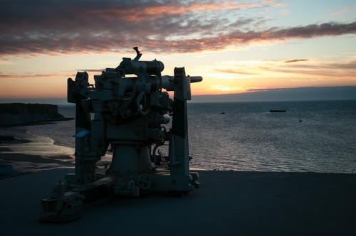 Artillery_Cannon_Looking_into_Sunset
